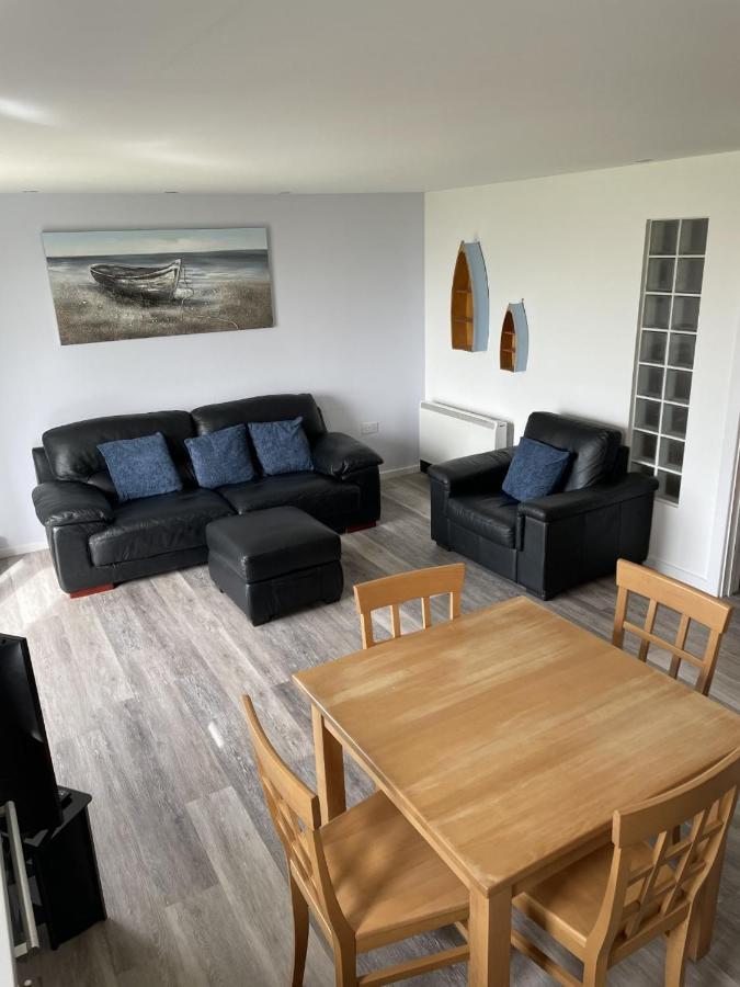 Beach Front Apartment Llanelli Exterior foto