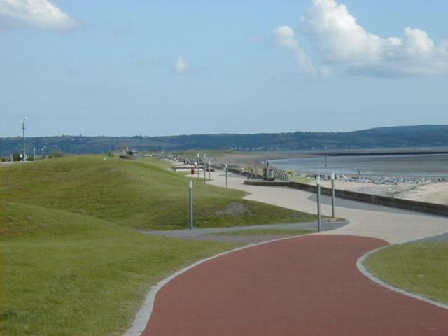 Beach Front Apartment Llanelli Exterior foto